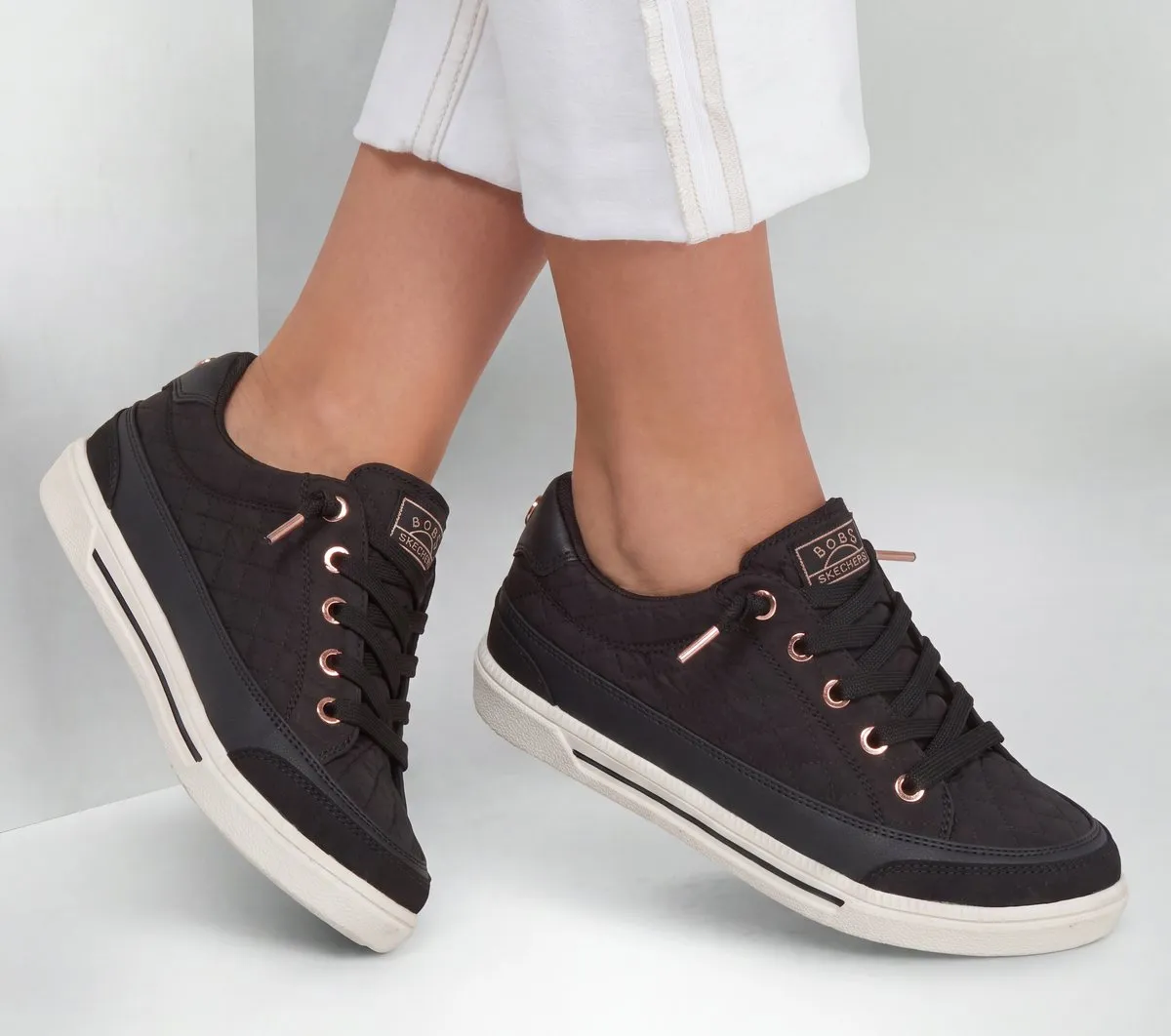 Skechers BOBS B Cute 2.0 – Cozy Fit Quilt Kisses