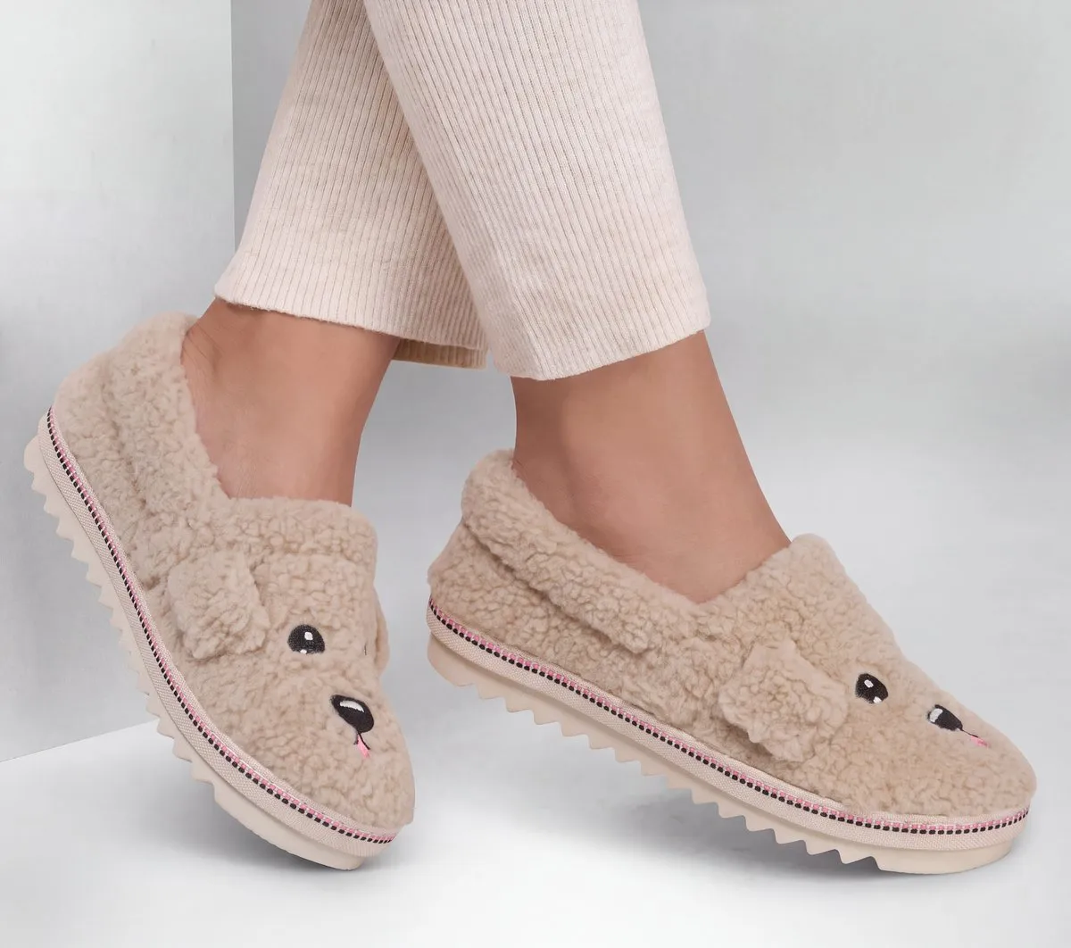 Skechers BOBS Cozy Kiss – Doggy Drivers