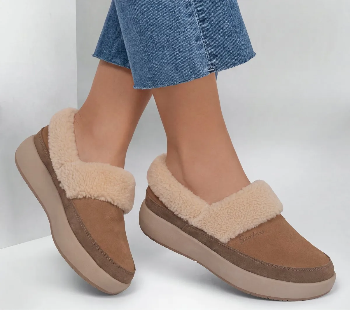 Skechers Relaxed Fit: Cozy Lodge – Cedar Snuggle