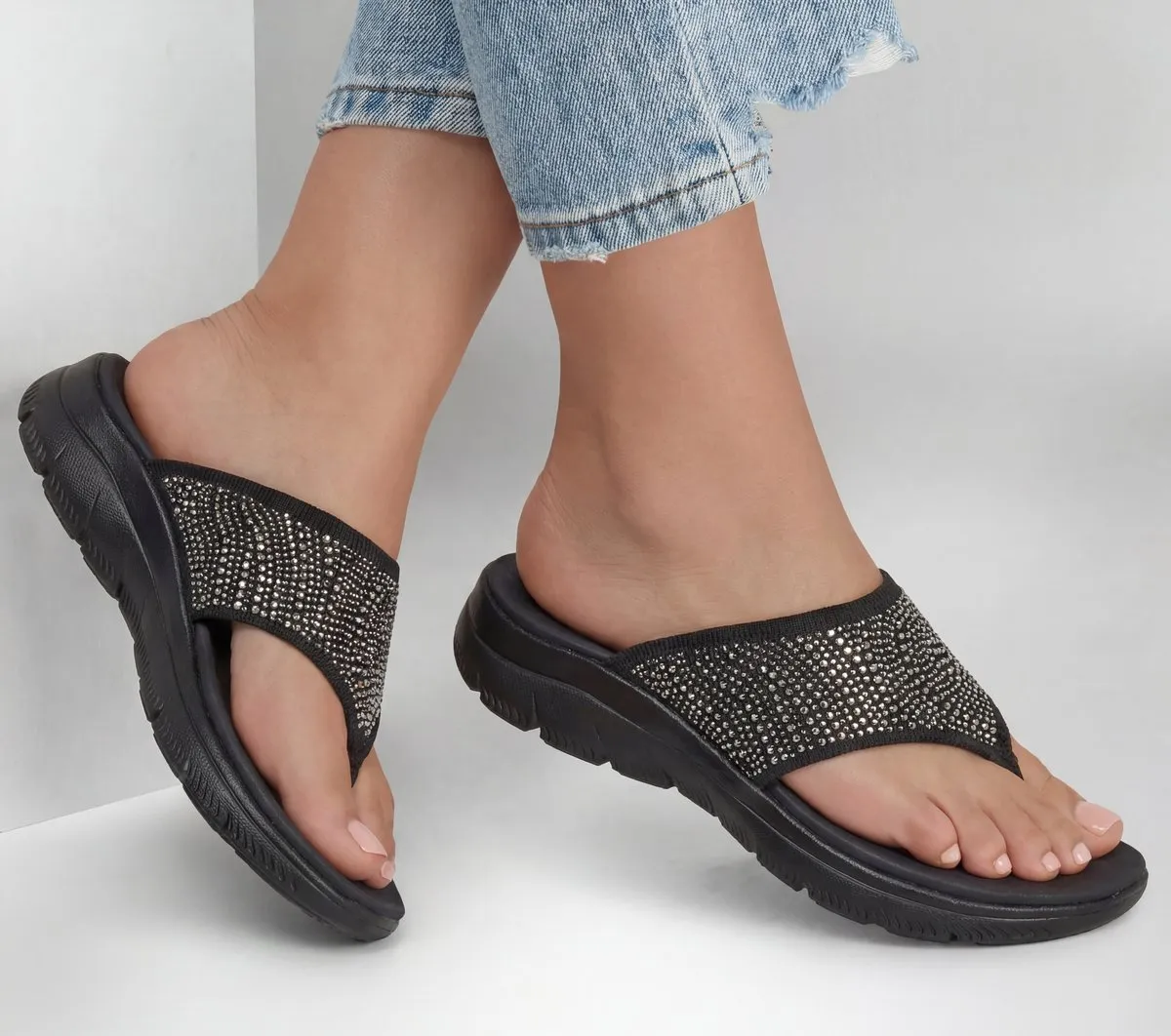 Skechers Summits Sandal – Unmatched Glow