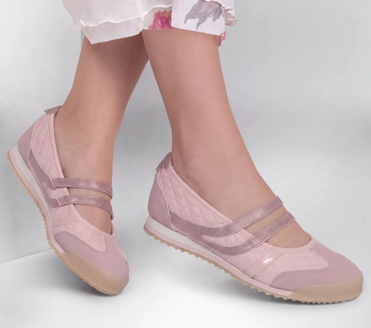 Skechers Topnotch – Cozy Fit Elegance