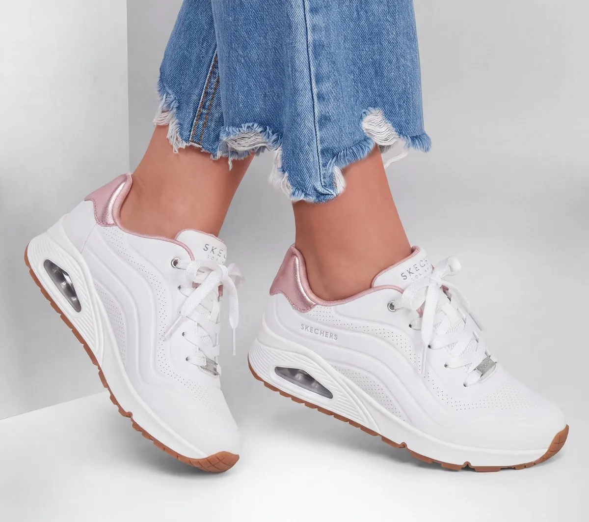 Skechers UNO – Shimmer Wave