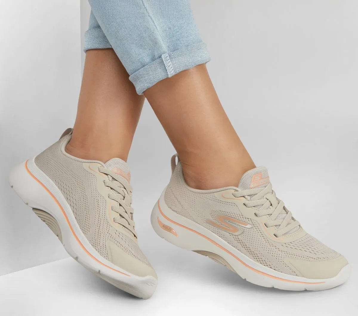 Skechers GO WALK Arch Fit 2.0 – Cassy