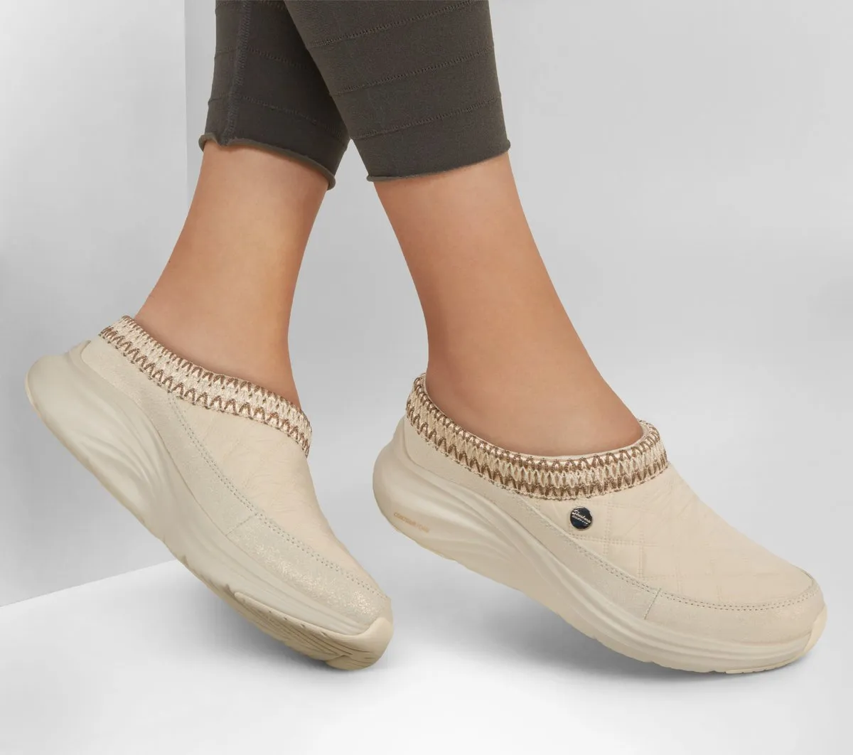Skechers Contour Foam Boot – Cozy Fit Cascade