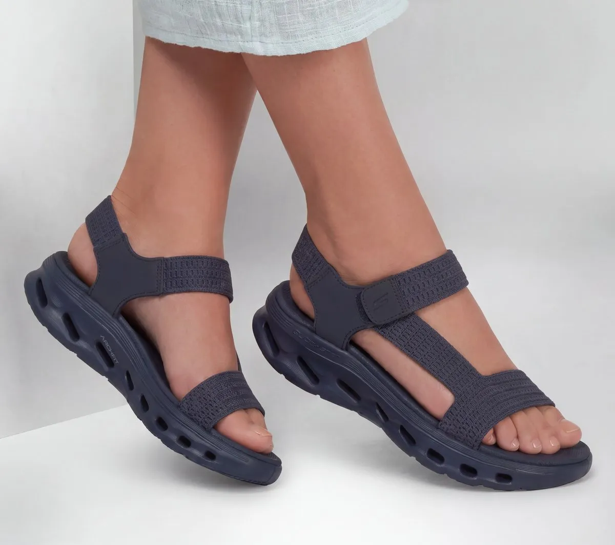 Skechers Arch Fit Glide-Step Sandal – Hailey