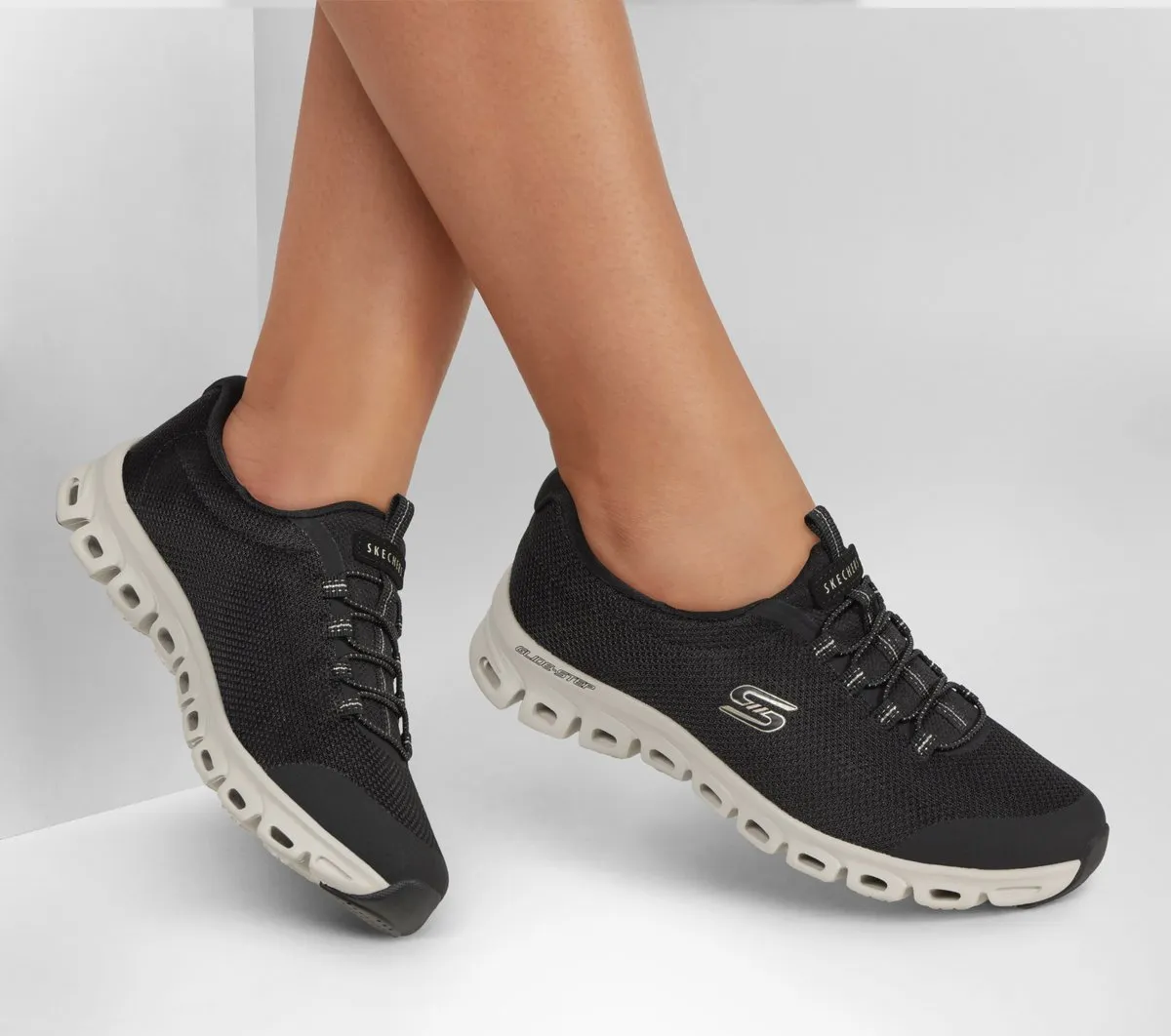 Skechers Glide-Step –&nbsp;Glistened
