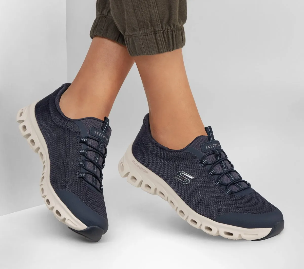 Skechers Glide-Step –&nbsp;Glistened