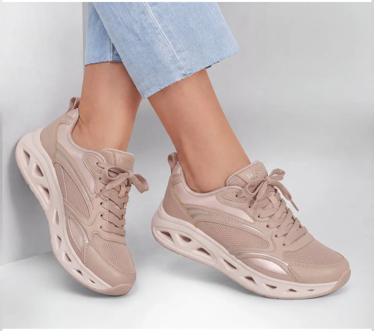 Skechers UNO Glide-Step Lite