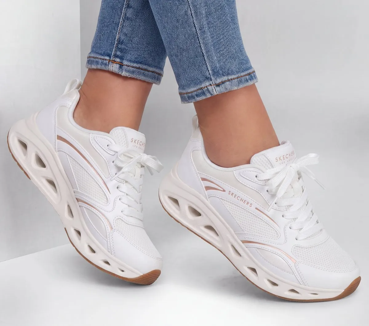 Skechers UNO Glide-Step Lite