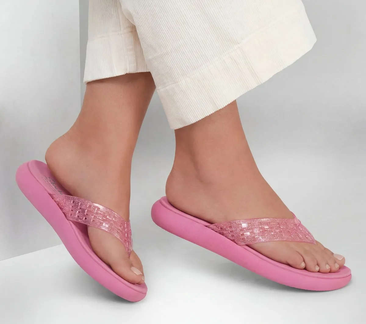 Skechers Relaxed Fit: Asana Luxe – Shimmer Days
