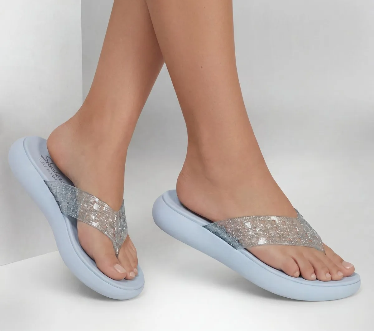 Skechers Relaxed Fit: Asana Luxe – Shimmer Days