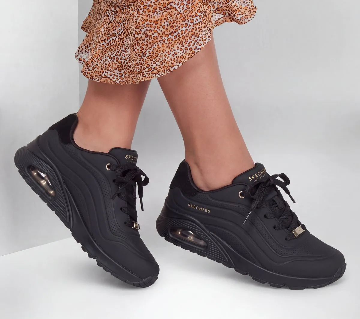 Skechers UNO – Shimmer Wave