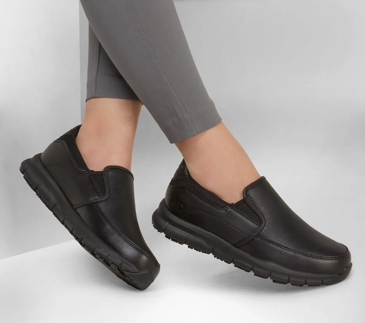 Skechers Work Relaxed Fit: Nampa – Annod SR